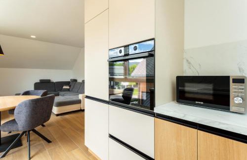 Lesce Apartment | Sunny Green Escape
