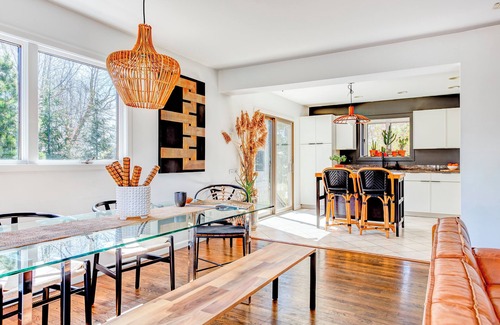 Remsenburg House | Sunny Hamptons Getaway With Pool