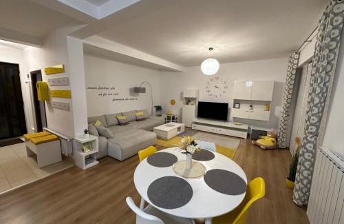 Floresti Villa | Sunny house