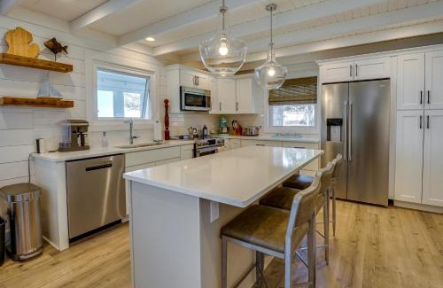 Mears House | Sunny Mears Vacation Rental with Private Beach!