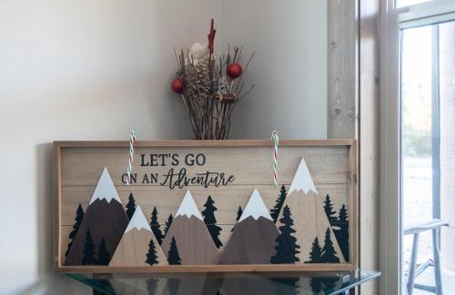 Valemount House | Sunny Peaks