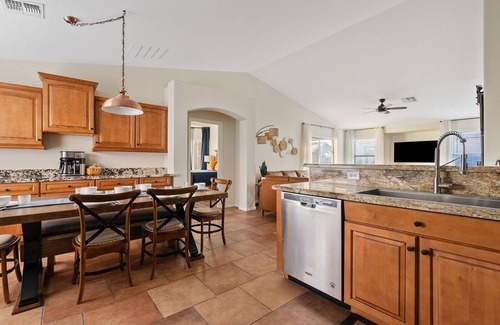 Villages At Queen Creek House | Sunny Poolside Golf Haven, 4-Bedroom with Pool