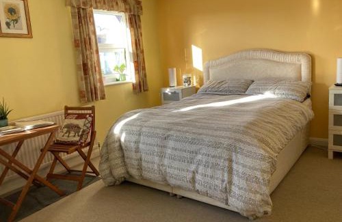 Emsworth House | Sunny room in Old Emsworth Village in private house