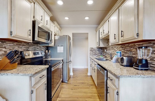 Miramar Beach Villa | Sunny Seascape Condo w/Spacious Balcony - Pools, Golf & Tennis