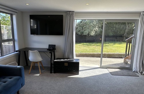 Dunedin Apartment | Sunny self contained Studio in Mosgiel