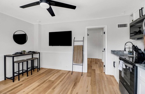 San Carlos Park Apartment | Sunny Side Stay- Apartment in beautiful Ft. Myers!
