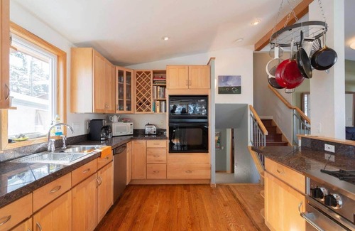 Newlands House | Sunny & Spacious North Boulder Home