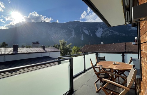 Oetztal-Bahnhof Apartment | Sunny top floor apartment in a top location