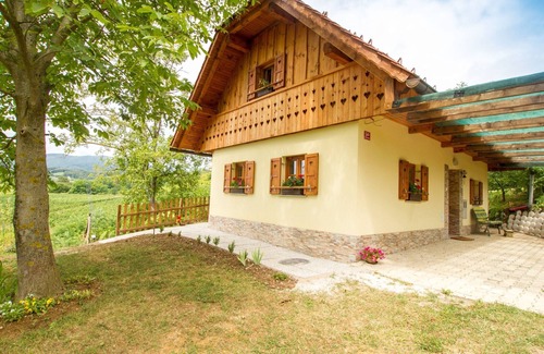 Brezice House | Sunny Two Bedroom Retreat in Beautiful Bizeljsko - Two Bedroom Country House