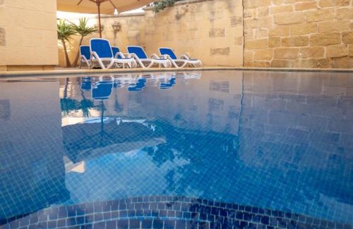 Nadur House | Sunny Villa