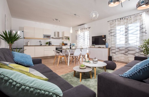 Cilipi Villa | Sunny Villa, stylish and modern with private pool