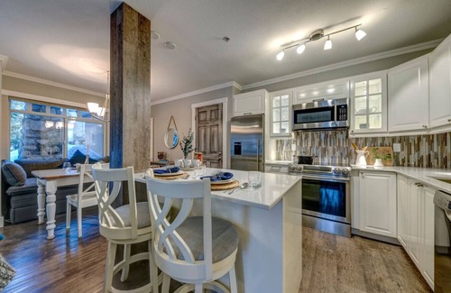 Village North Apartment | Sunpath Retreat at Whistler Village
