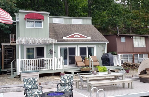 Hammondsport House | SunRae Hideaway-Lake home, steps to the water on Keuka's east side!