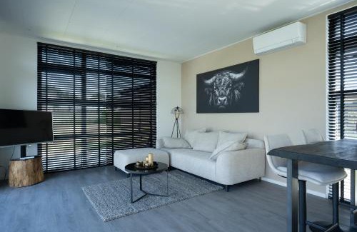 Molenschot Ski Chalet | Sunray Anker
