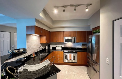 East Ocean Ave Condo | Sunrise and Marina View - 2Bed - 2Bath - Sleeps 6