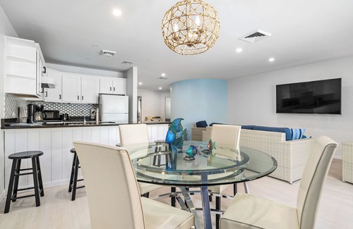 Paradise Island Villa | Sunrise Beach Villas - Stunning, Ocean View Poolside Villa With Beach Access