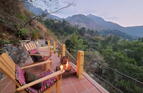 Santa Cruz La Laguna Cabin | Sunrise Casita - A welcoming 1 room with fire pit