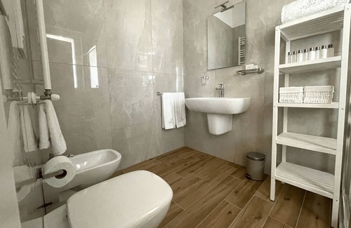 Magazzeno Bed & Breakfast | Sunrise - Lilibeth Luxury Suites