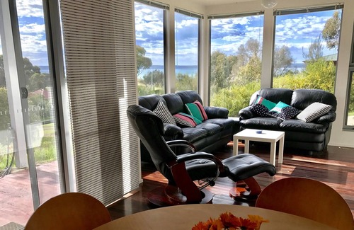 American River Apartment | Sunrise On Falie, Kangaroo Island