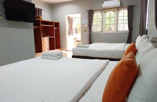 Phongprasan Hotel | Sunrise Resort