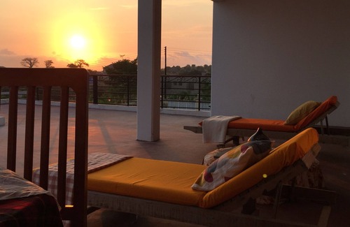 Mlingotini Villa | Sunrise Rooftop Bedrooms & Breakfast