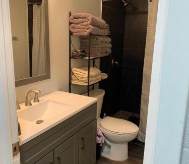 Edinburg Apartment | Sunset Apartment A