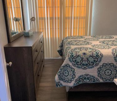 Edinburg Apartment | Sunset Apartment A