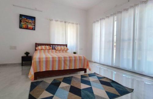 Inna Villa | Sunset Bay Beach Villa
