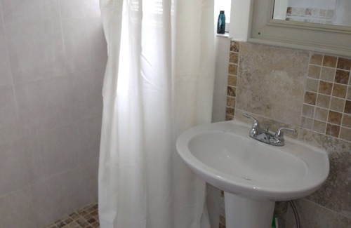 Fortescue Bed & Breakfast | Sunset Bay homestay Fortescue nj across from the ocean open April 2
