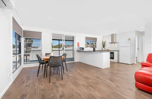 Geraldton Apartment | Sunset Beach