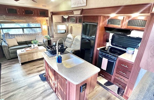 Barnhart House | Sunset Glamper , Inground Pool, Pet Friendly