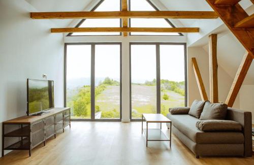 Slanic Ski Chalet | Sunset Hills Chalet
