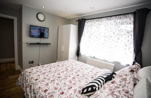 Thamesmead Apartment | Sunset Homes