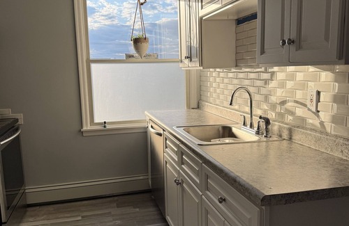 Lower Township Apartment | Sunset Lake Charm: Cozy Wildwood Crest Beach Getaway!