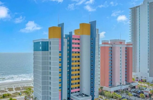 Myrtle Beach Condo | Sunset Over Six, Great Location