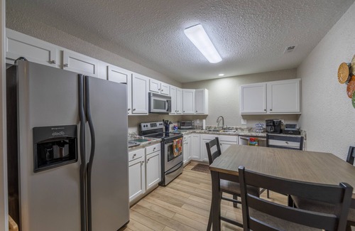 Etowah Apartment | Sunset Ridge-2 Bedroom Apartment with Private Entrance