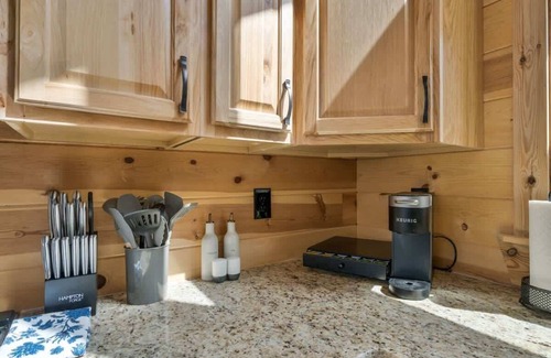 Ranger Cabin | Sunset Ridge Summary: