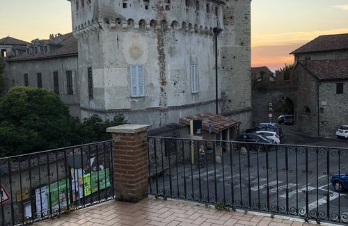 Casaleggio Boiro House | Sunset Room