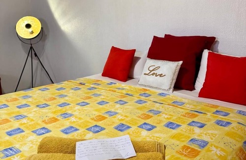 Vieux-Habitants Bed & Breakfast | Sunset Sea View