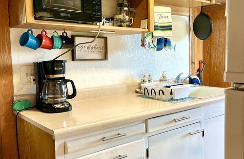 Oceanside House | Sunset Serenade Oceanview Property in Oceanside, 4 minute walk to beach.