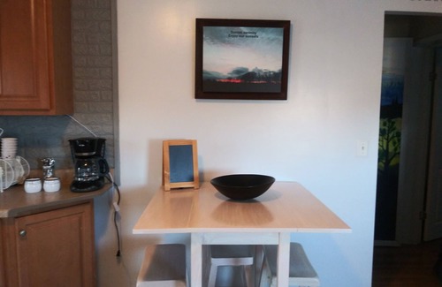 Dry Ridge House | Sunset Serenity Relaxation LP & Convenience