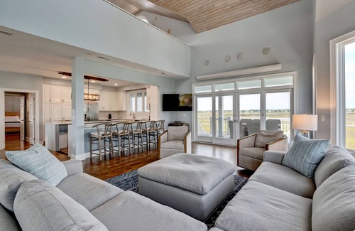 Shell Island House | Sunset Shore - 6 bedroom, 6.5 bathroom house with indoor pool.