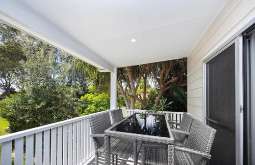 Green Point House | Sunset Shores