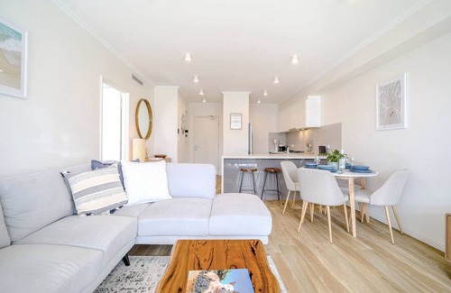 Scarborough Apartment | Sunset Summit :Super stylish w/Ocean views!