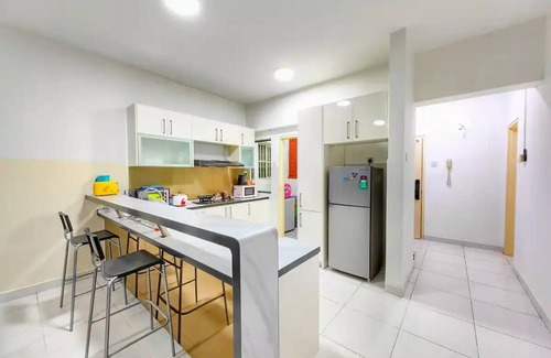 Puchong Apartment | Sunset view Apt perfect for Biz/Family @ SetiaWalkn