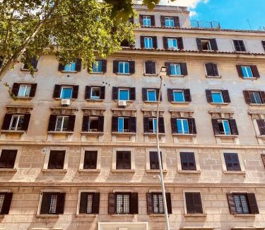 Ostiense Apartment | Sunset Vista Roma, apartment 4 stops from the Colosseum