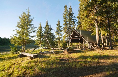 Chilcotin RV Rental | Sunset Wilderness Camp Lakefront Glamping Campground With Stunning Views