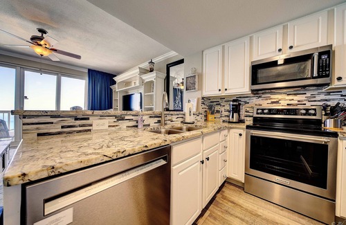 Thomas Drive Condo | Sunsets at Seychelles on the Gulf! Available dates 10/8 - 10/16, 10/20 - 31