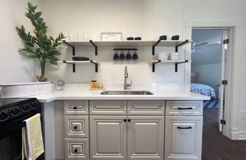 Mesa Apartment | Sunsets & Shows! Gorgeous, Private 1 BR Listing!