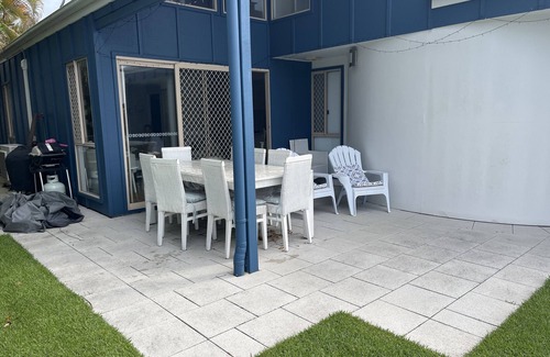 Maroochydore House | Sunshine Coast Waterfront Townhouse Maroochydore